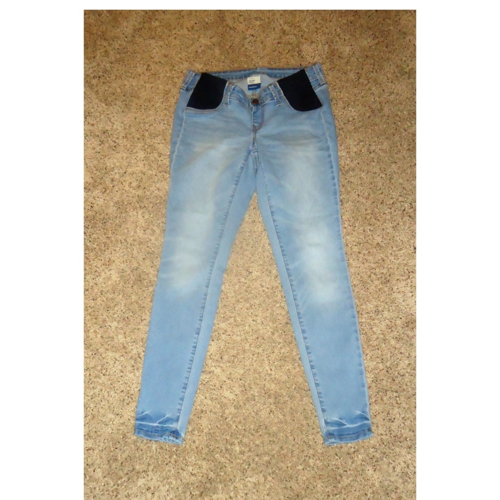 Old Navy Maternity Rockstar Skinny Jeans